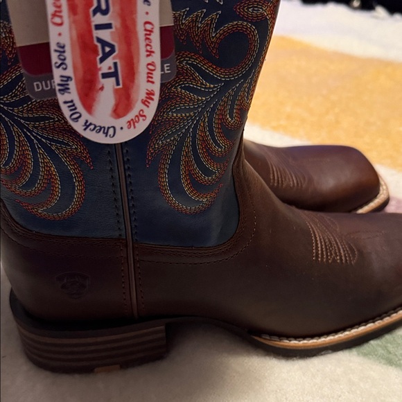 Ariat Women's Heeled Boots in Brown and Blue - Picture 2 of 16